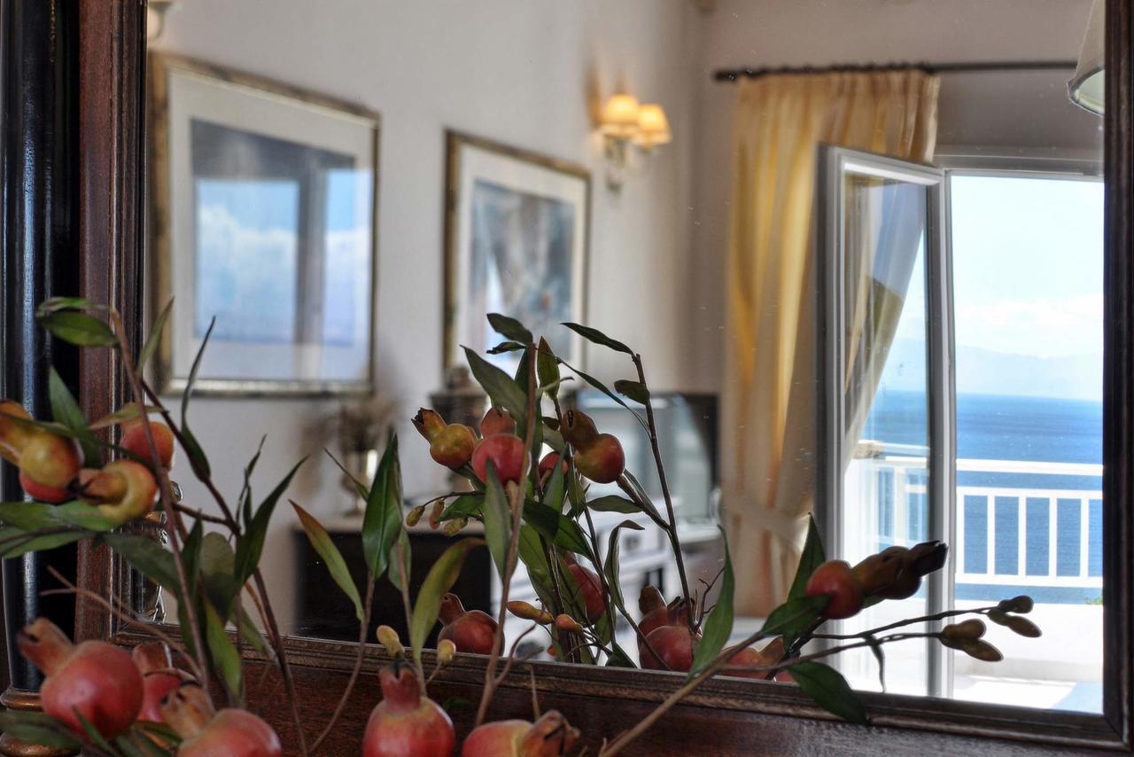 Veroniki Penthouse Deluxe Apartment Agios Ioannis Peristerion Exteriér fotografie